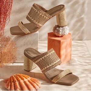 Kaanas Carlotta Heels; NIB, size 9